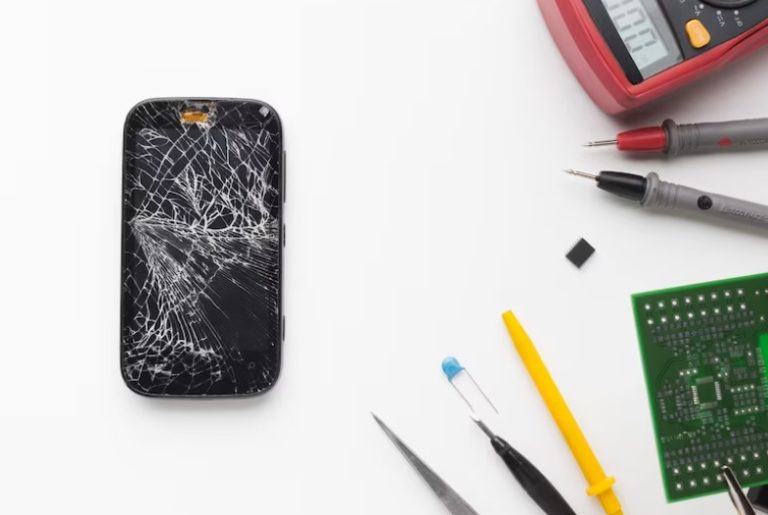 Les avantages et inconvénients de réparer soi-même l'écran d'iPhone ou de faire appel à un professionnel